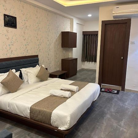 Hotel Mountain Bharuch Dış mekan fotoğraf