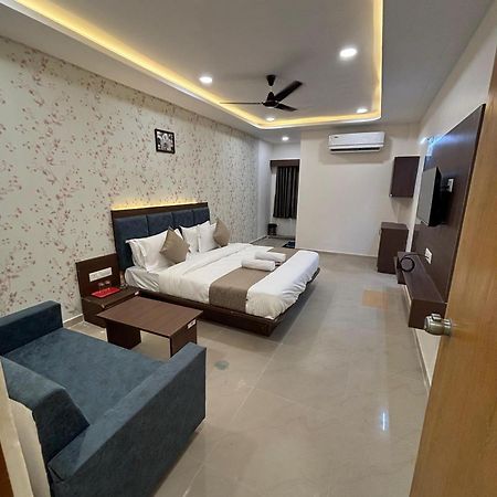 Hotel Mountain Bharuch Dış mekan fotoğraf